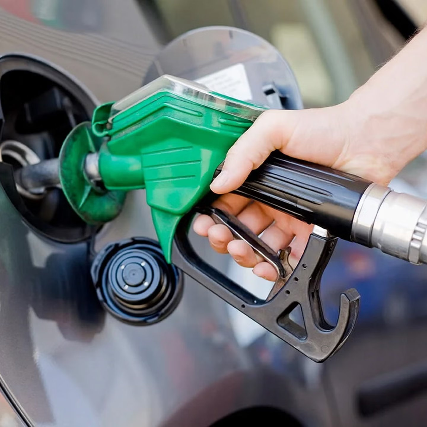 Ecco un piccolo aiuto sui costi del carburante